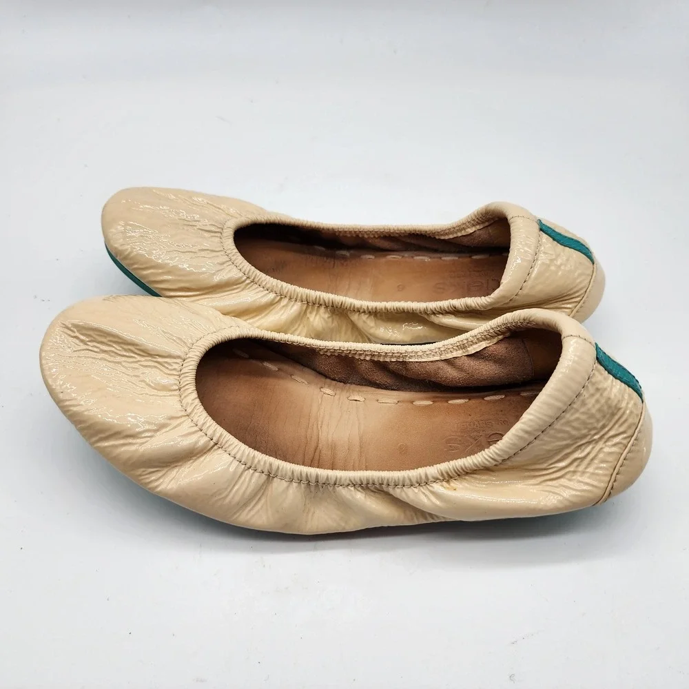 Tieks Biscotti Patent Leather Ballet Flats Women's 6 Cream Tan Neutral Foldable